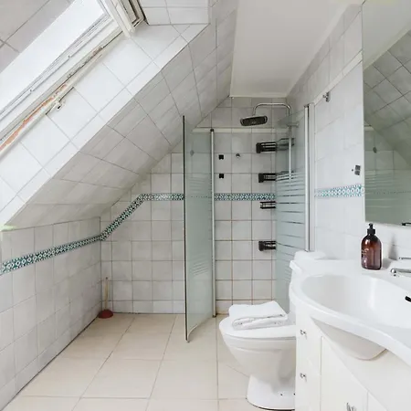 Apartment Spacious Private House In Amager *