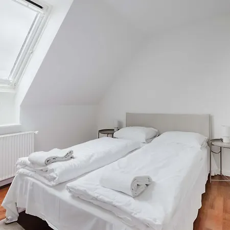 Apartment Spacious Private House In Amager