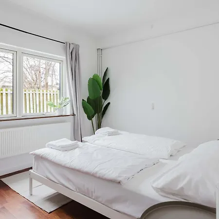 Spacious Private House In Amager
