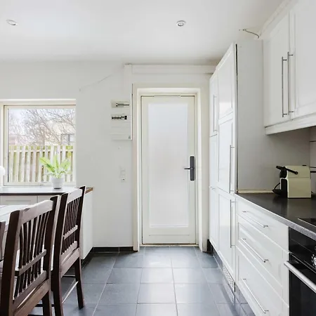Spacious Private House In Amager Apartment *