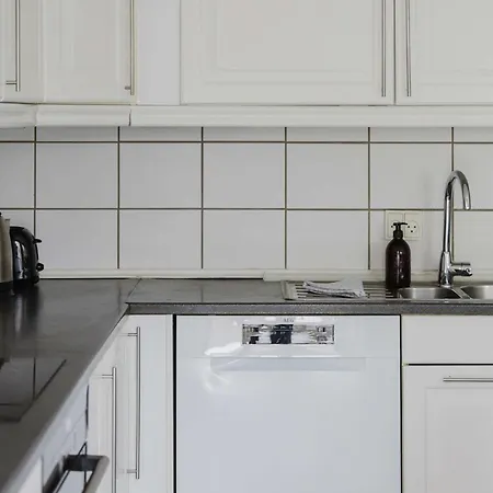 Spacious Private House In Amager *